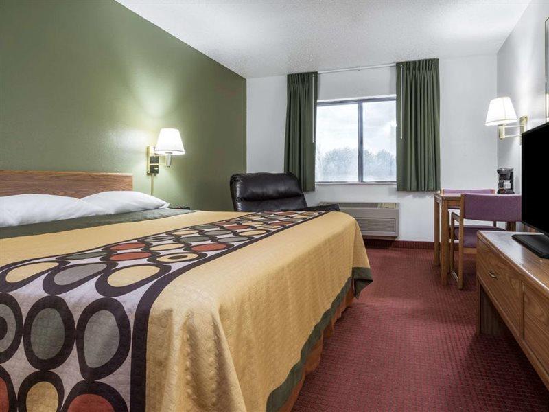 Super 8 by Wyndham Fond Du Lac Exterior foto